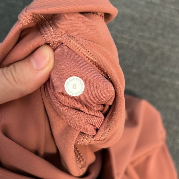 Orange Align 10” HR lululemon biker shorts size 6. - Picture 4 of 4